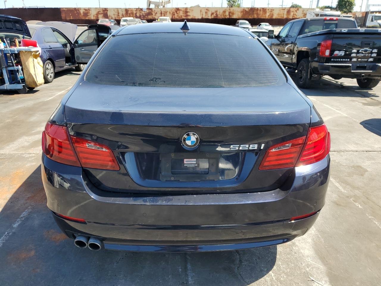 WBAFR1C57BDJ97612 2011 BMW 528 I