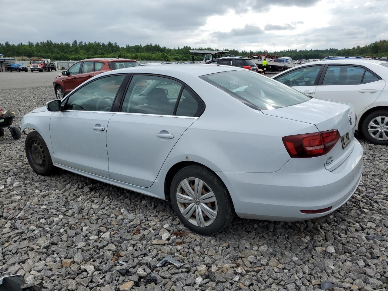 2017 Volkswagen Jetta S vin: 3VW2B7AJ7HM394251