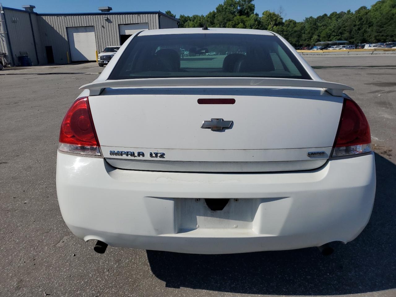 2G1WC5E33E1128982 2014 Chevrolet Impala Limited Ltz