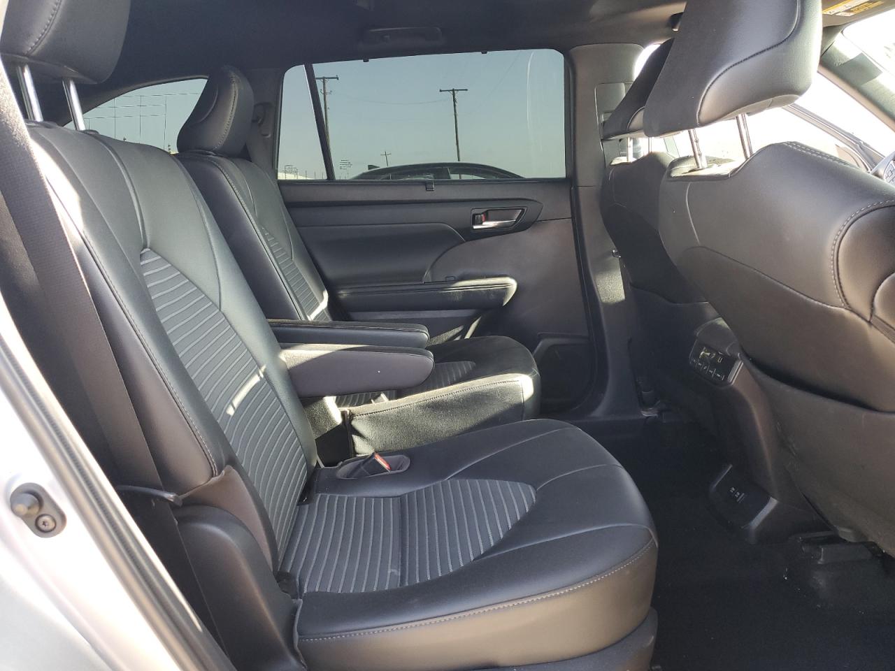 5TDLZRAH6MS064803 2021 Toyota Highlander Xse