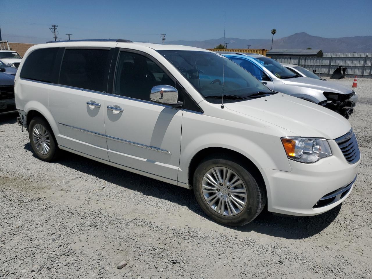 2C4RC1GG0CR370494 2012 Chrysler Town & Country Limited