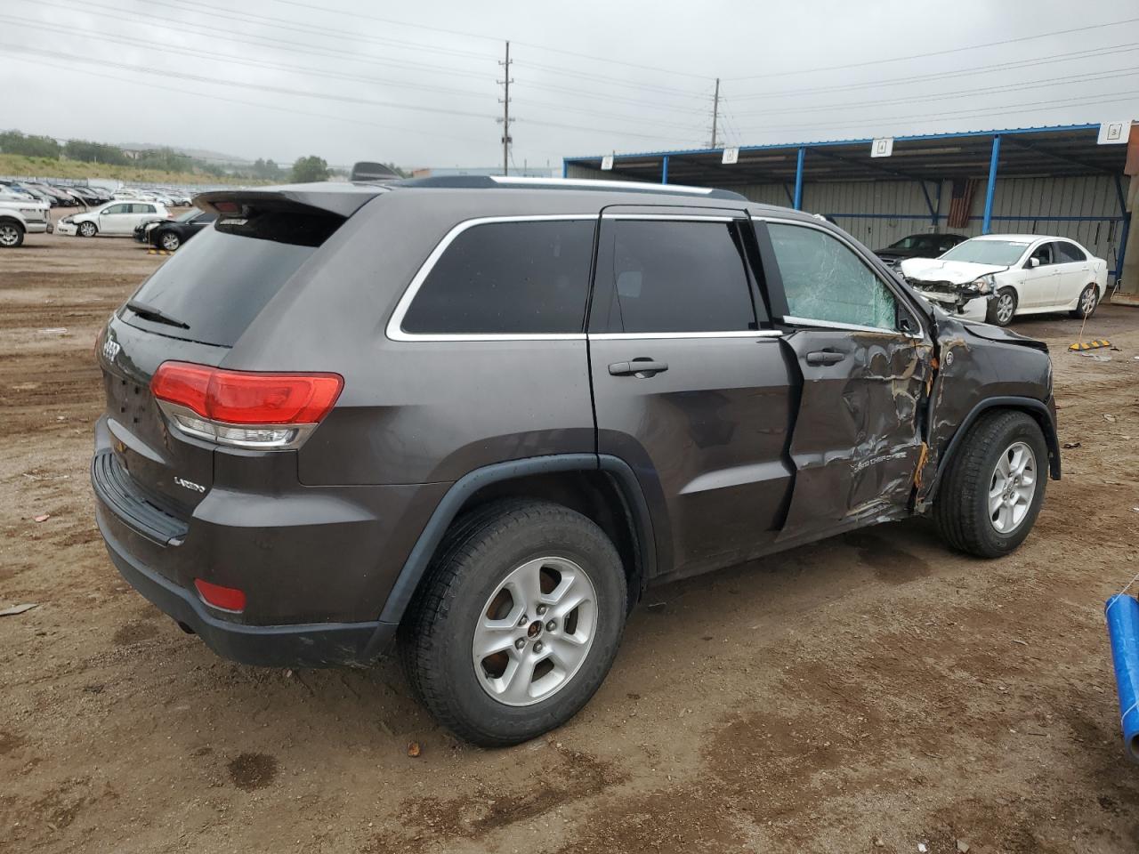 2015 Jeep Grand Cherokee Laredo vin: 1C4RJFAGXFC724479