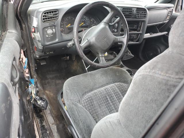 2000 Chevrolet Blazer VIN: 1GNCT18W4YK273596 Lot: 59695574