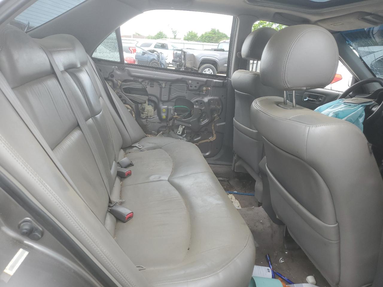 JHMCG6588YC030110 2000 Honda Accord Ex