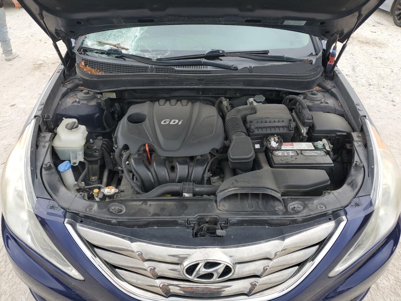 5NPEC4AC3DH585226 2013 Hyundai Sonata Se