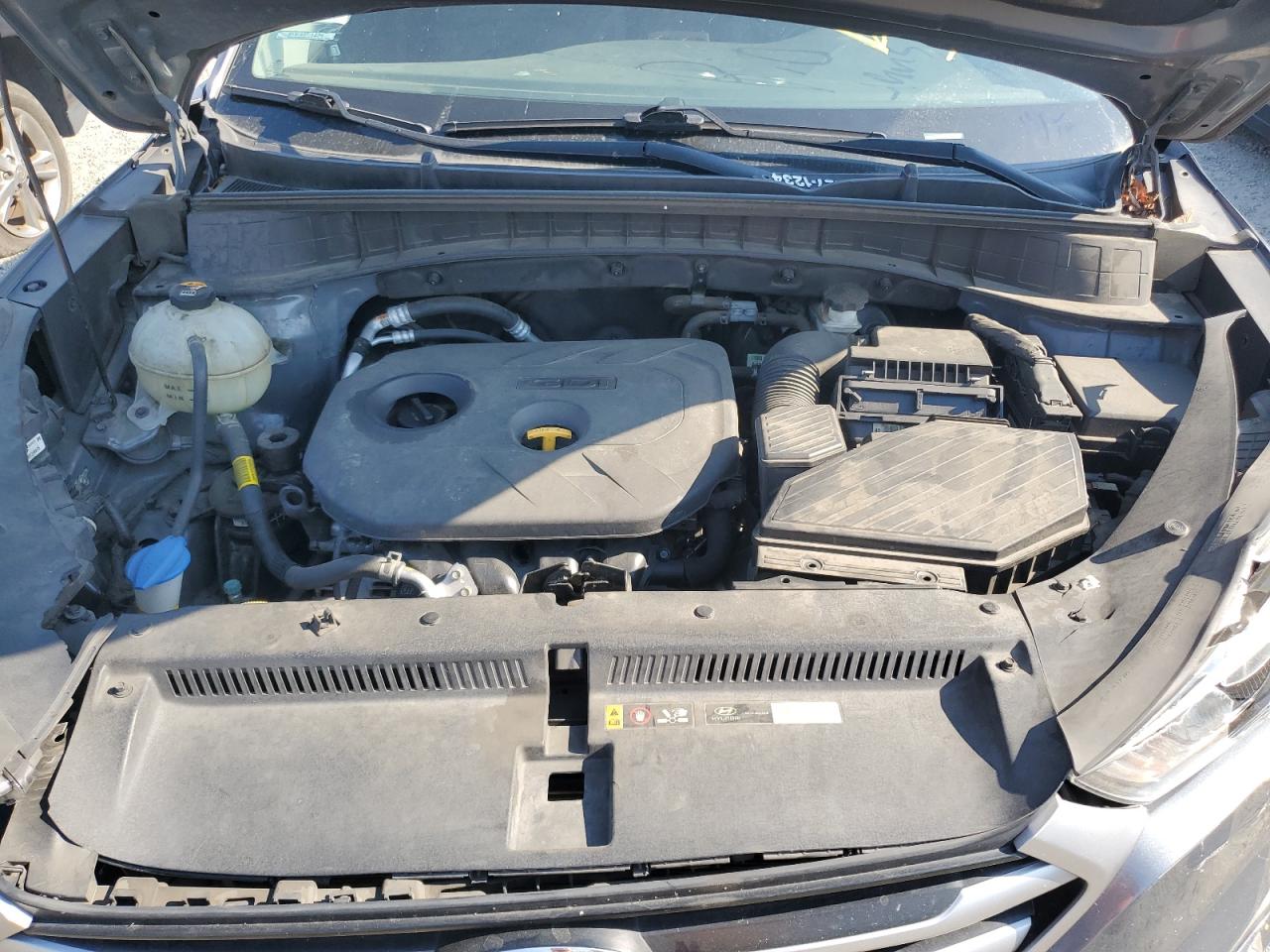 KM8J23A41JU702416 2018 Hyundai Tucson Se