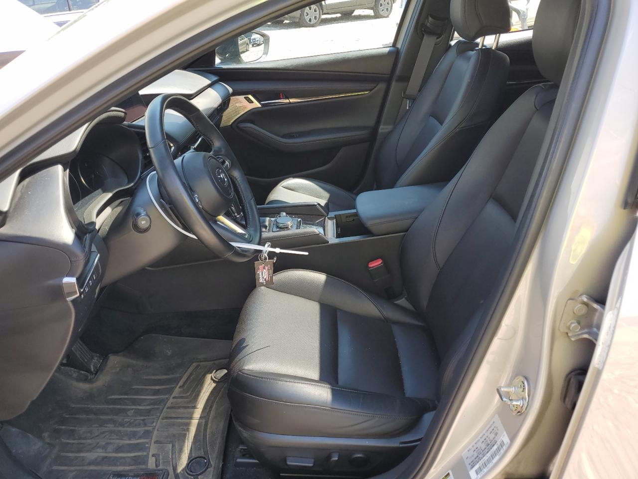 JM1BPBNY7N1500642 2022 Mazda 3 Premium Plus