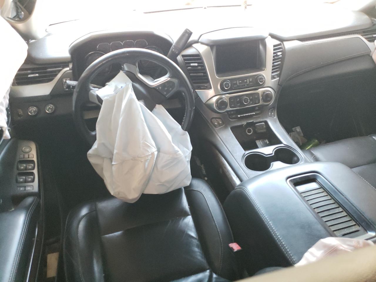 1GNSKBKC2GR121373 2016 Chevrolet Tahoe K1500 Lt