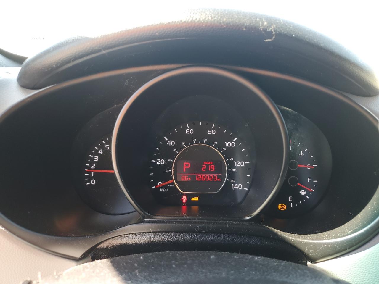 KNDJP3A56J7575868 2018 Kia Soul +