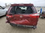 TOYOTA SIENNA LE photo