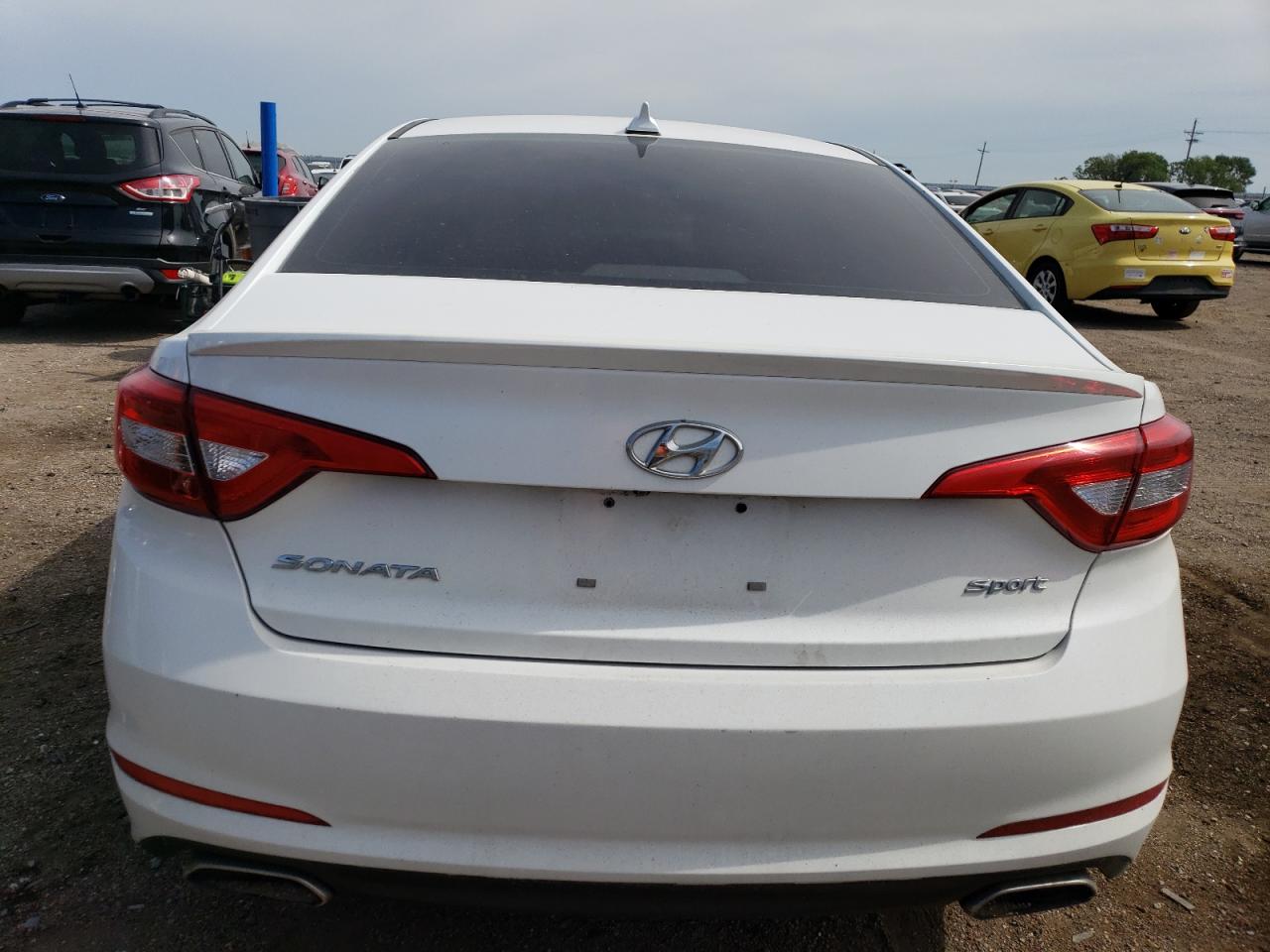 2015 Hyundai Sonata Sport vin: 5NPE34AF8FH103203