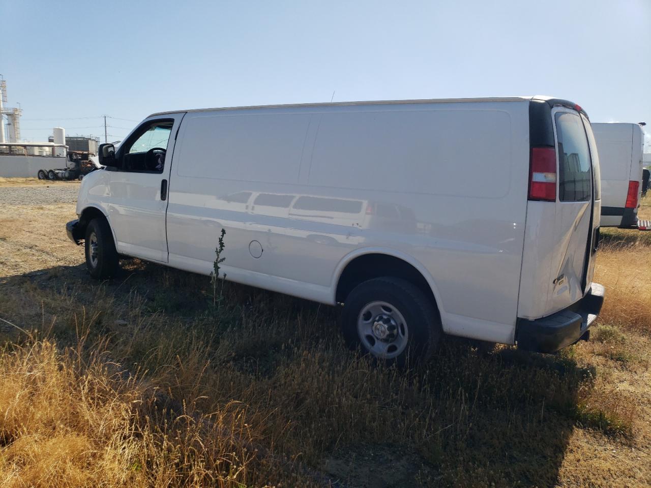 1GCWGGCF2F1213517 2015 Chevrolet Express G2500