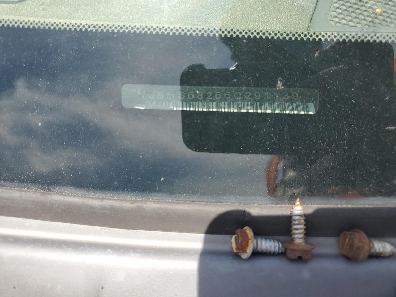 1J8HS68266C291139 2006 Jeep Grand Cherokee Overland