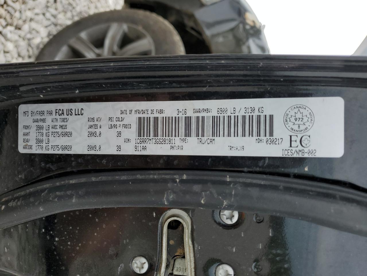 1C6RR7MT3GS281811 2016 Ram 1500 Sport