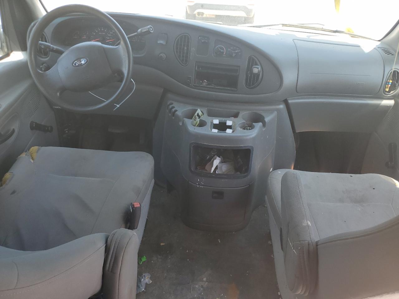 1FTNE24W45HA43959 2005 Ford Econoline E250 Van