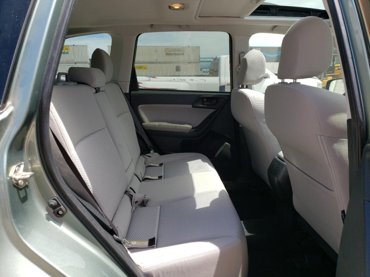 JF2SJAEC8HH563424 2017 Subaru Forester 2.5I Premium