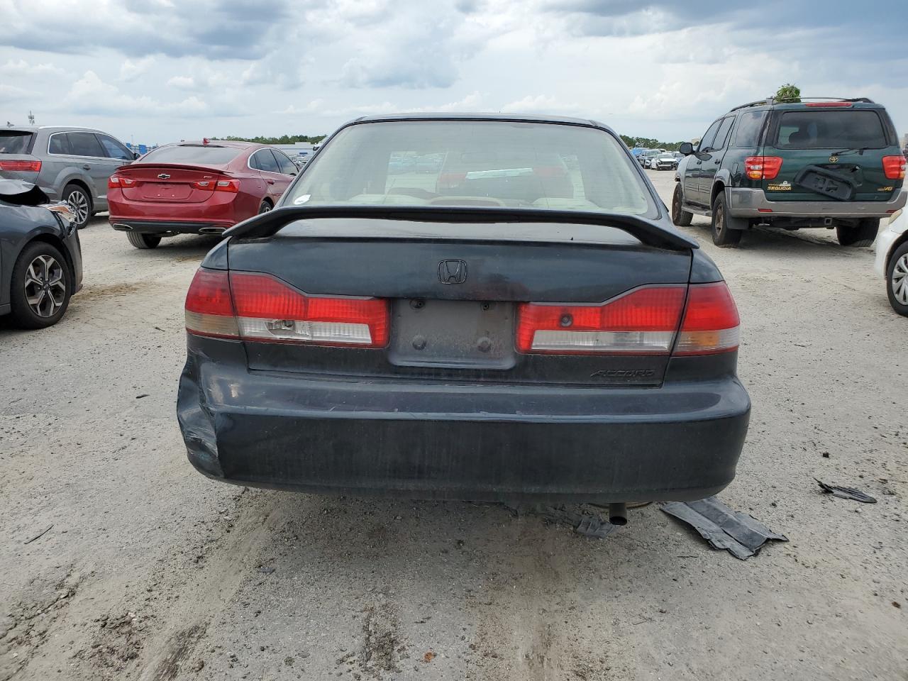 JHMCG66531C018151 2001 Honda Accord Lx
