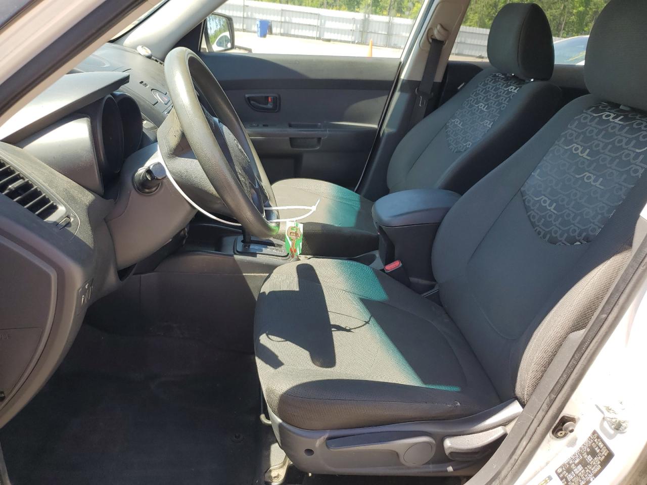 KNDJT2A26A7034928 2010 Kia Soul +