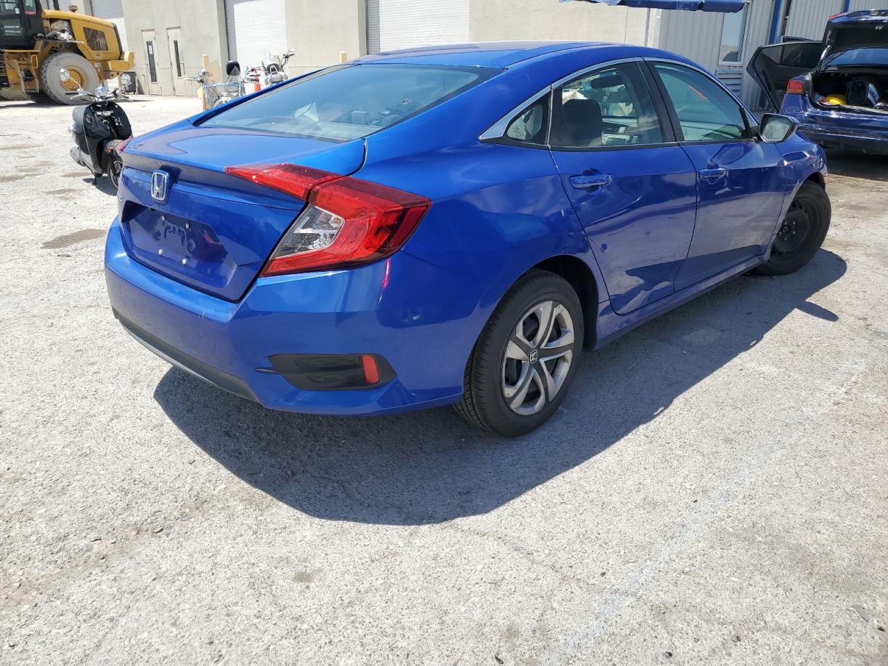 2018 Honda Civic Lx vin: 2HGFC2F52JH579054