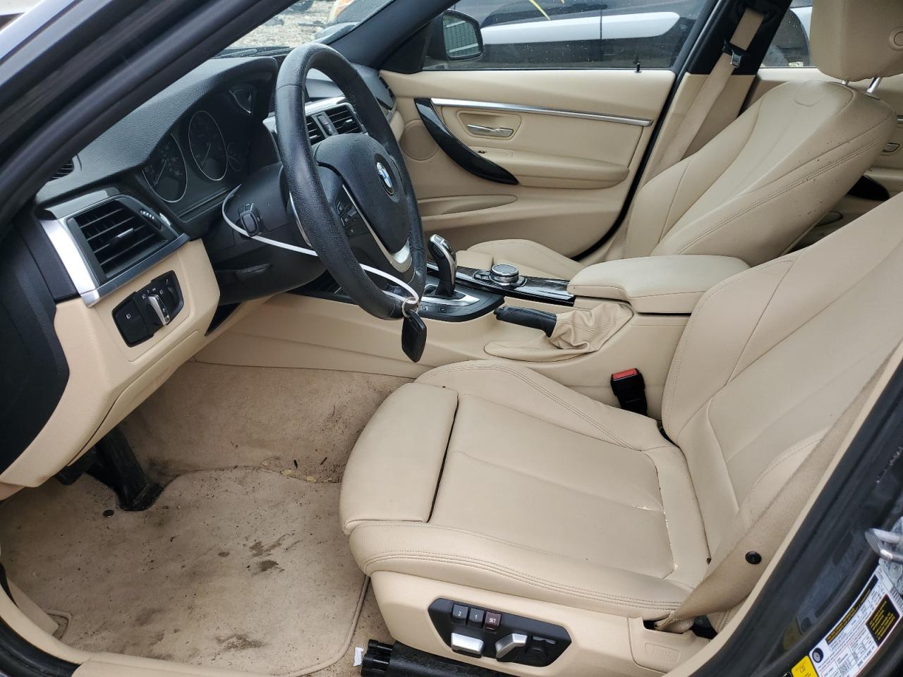 WBA8E3G54GNT80932 2016 BMW 328 Xi Sulev