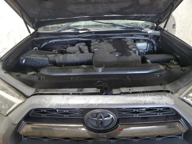 2019 TOYOTA 4RUNNER SR - JTEBU5JR5K5685475