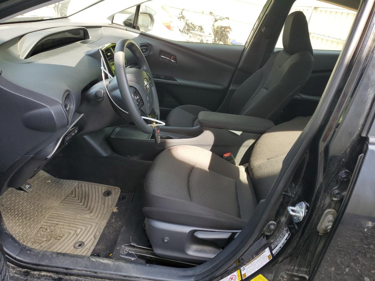 JTDL9MFU5M3025324 2021 Toyota Prius Le