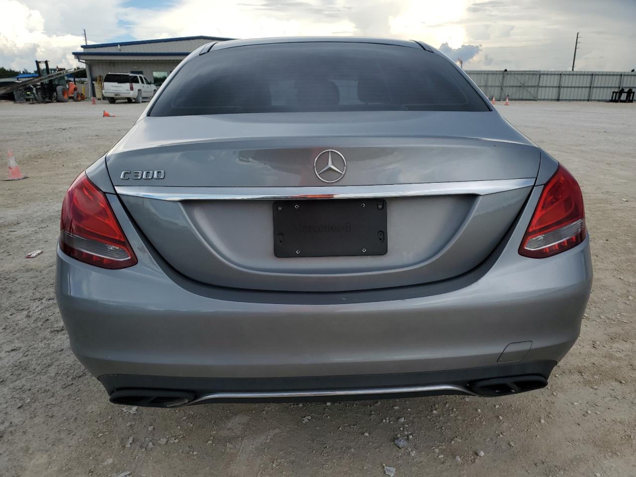 55SWF4JB4GU131880 2016 Mercedes-Benz C 300