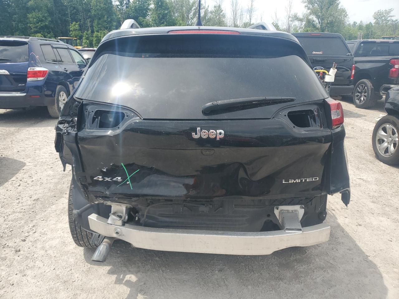 1C4PJMDB5HW615747 2017 Jeep Cherokee Limited