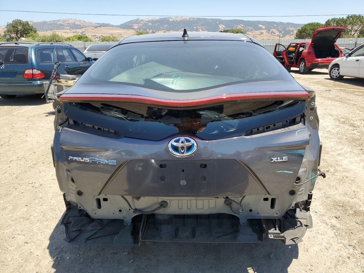 JTDKAMFP2M3171421 2021 Toyota Prius Prime Le