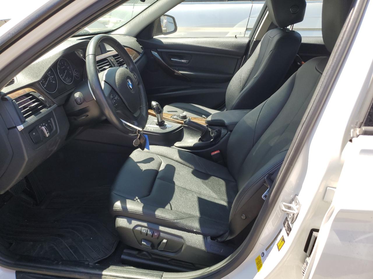WBA3B1C58F5A05611 2015 BMW 320 I