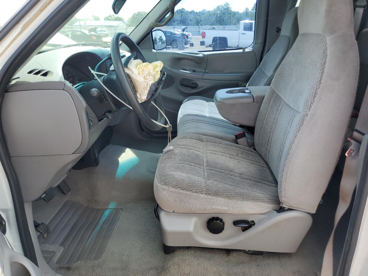 1FTZX176XWNB08124 1998 Ford F150