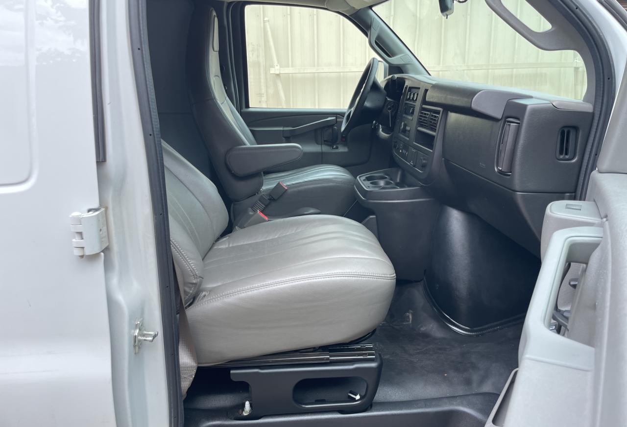 2019 Chevrolet Express G2500 vin: 1GCWGBFP1K1152386