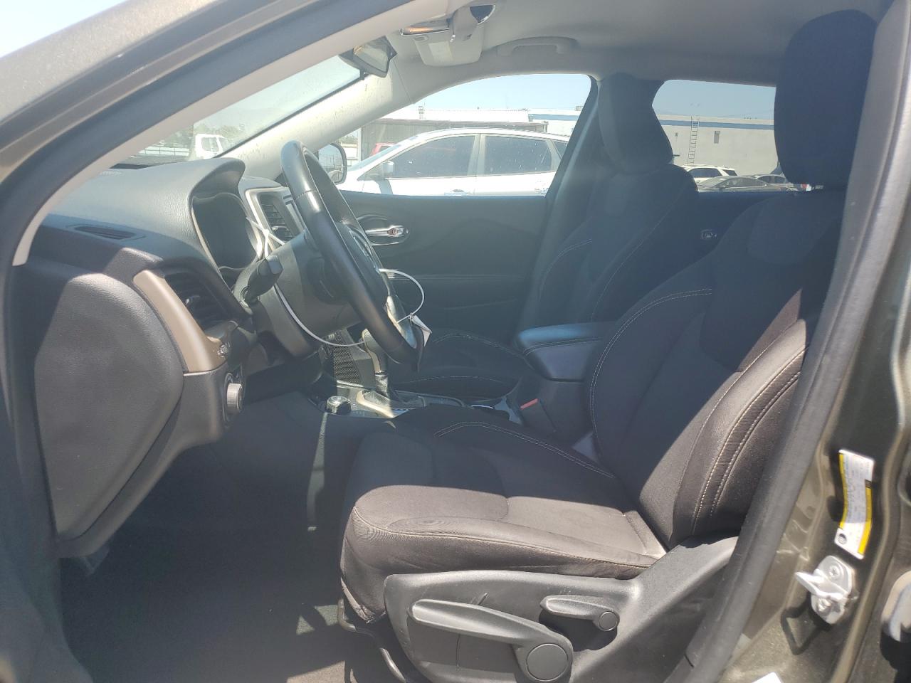 1C4PJMCB6FW678936 2015 Jeep Cherokee Latitude