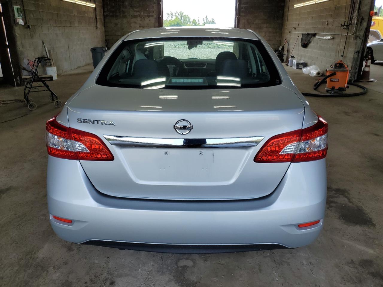 3N1AB7AP7FY381768 2015 Nissan Sentra S