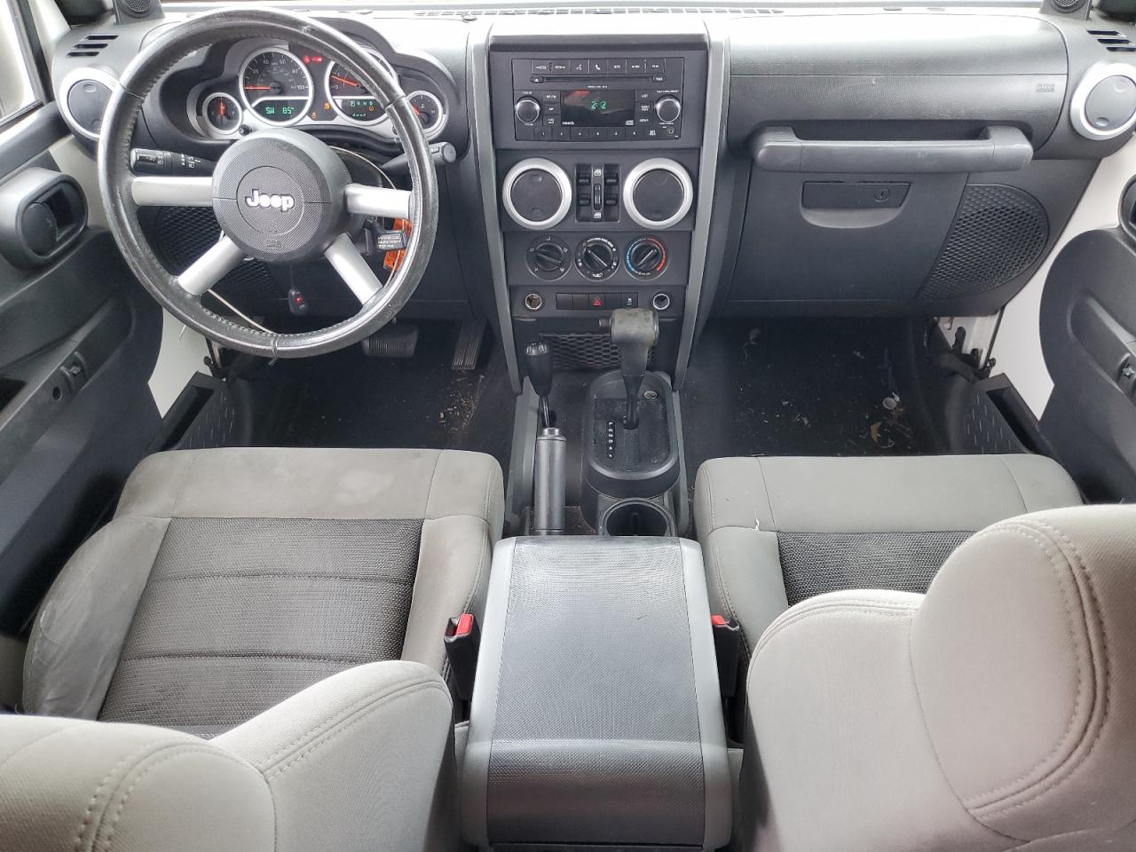 1J4BA5H12AL152775 2010 Jeep Wrangler Unlimited Sahara