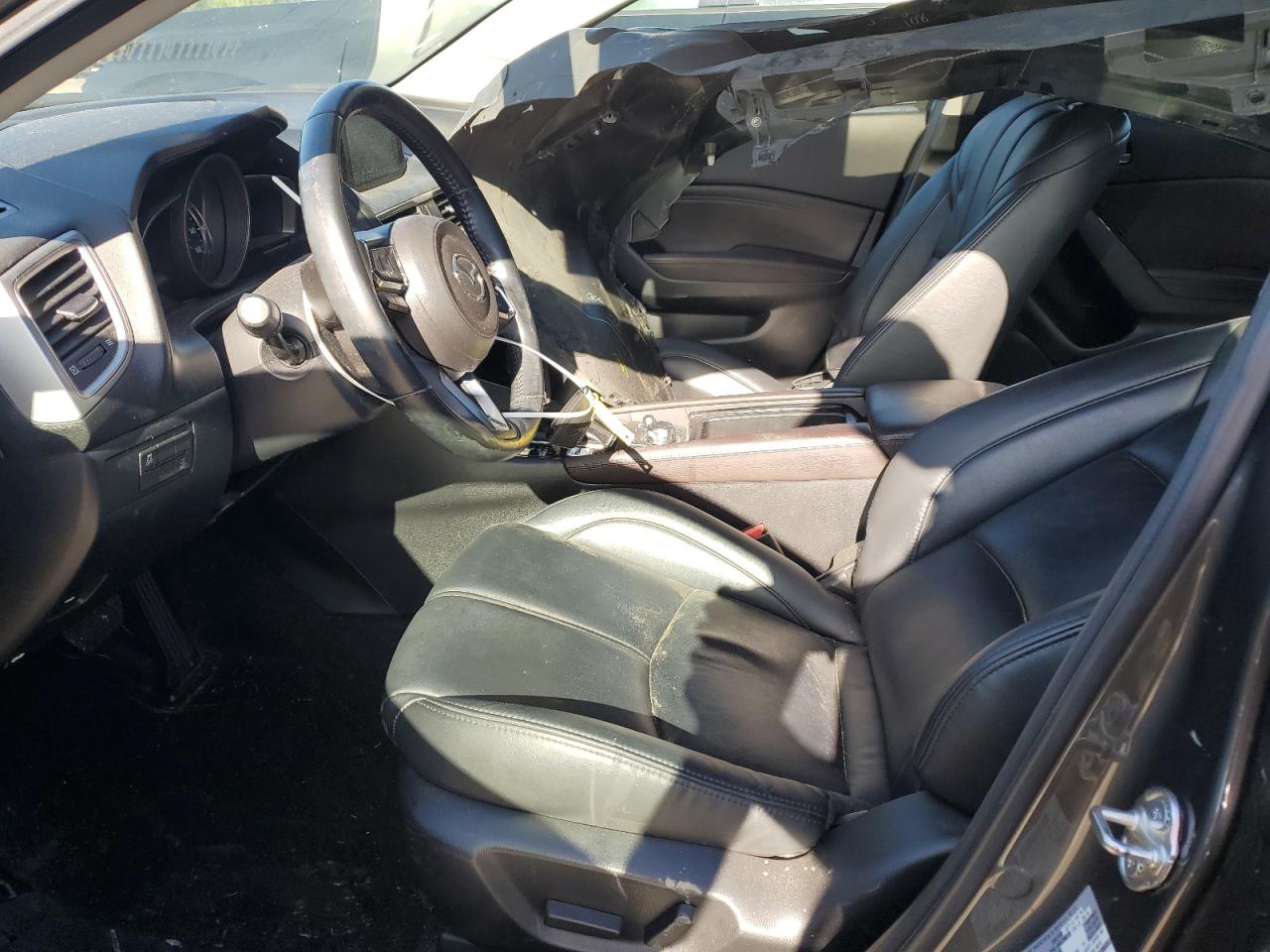 3MZBN1V31JM195234 2018 Mazda 3 Touring