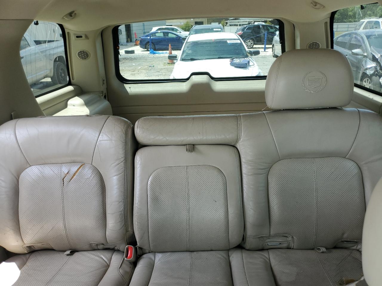 1GYEK63N72R224224 2002 Cadillac Escalade Luxury