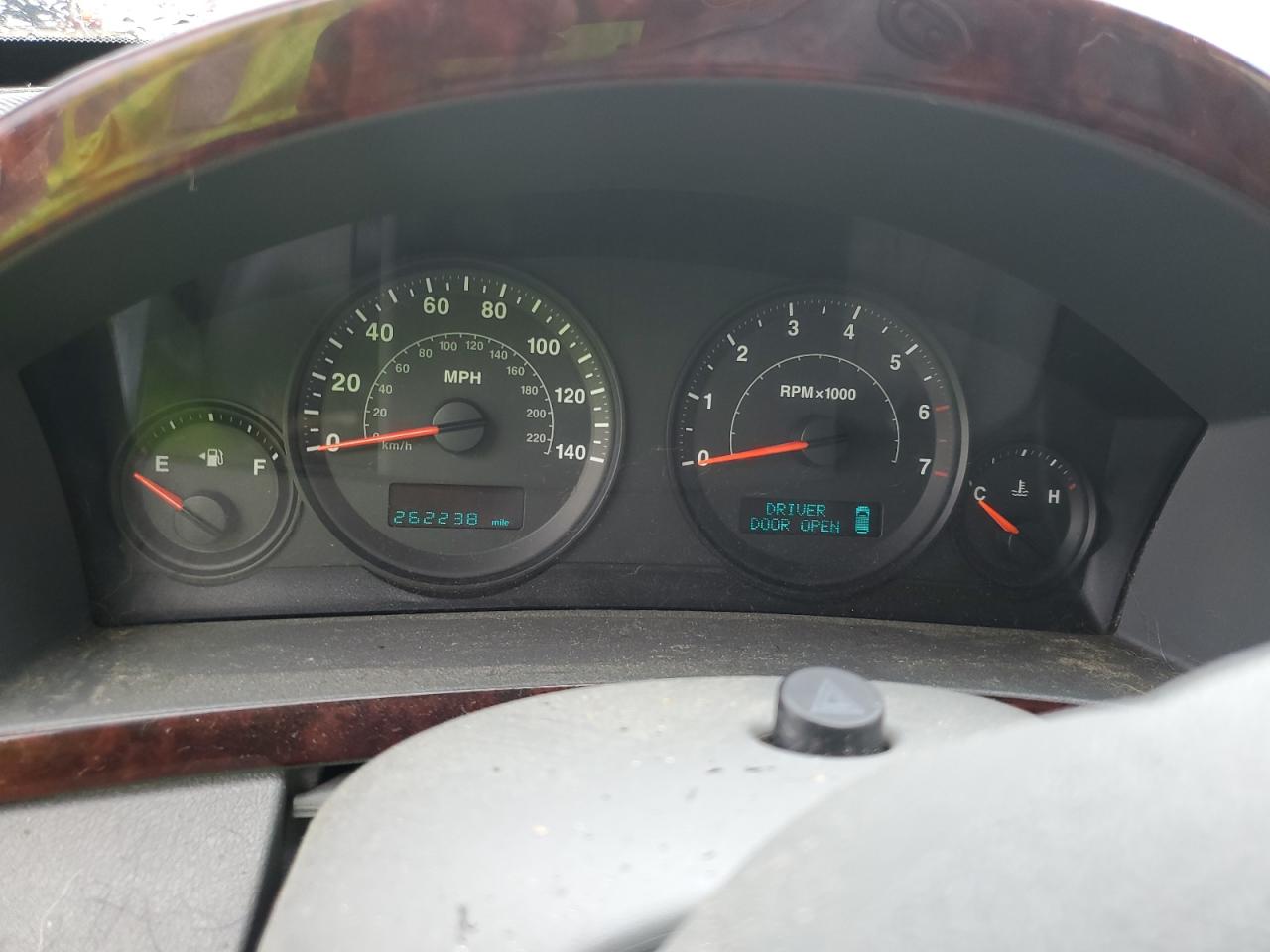 1J4GR48K15C515901 2005 Jeep Grand Cherokee Laredo