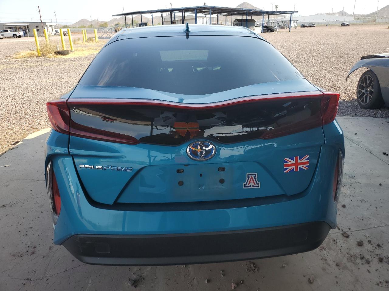JTDKARFP7J3074319 2018 Toyota Prius Prime