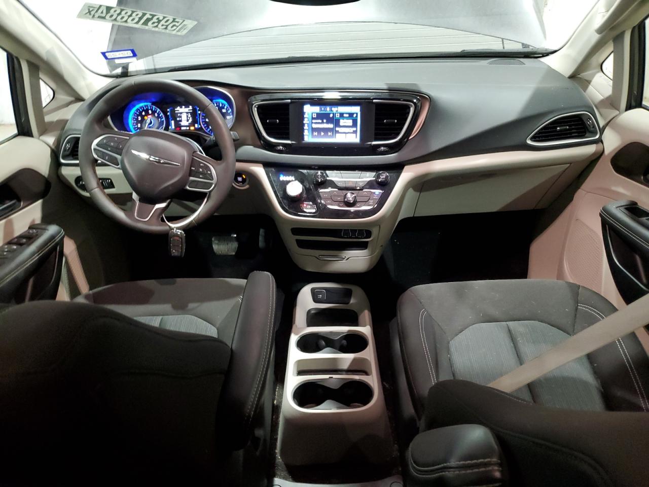 2C4RC1CG6PR530020 2023 Chrysler Voyager Lx