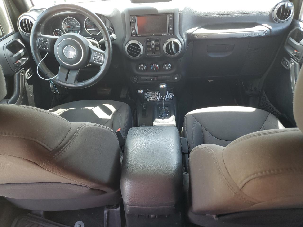 1C4BJWDG8FL669835 2015 Jeep Wrangler Unlimited Sport