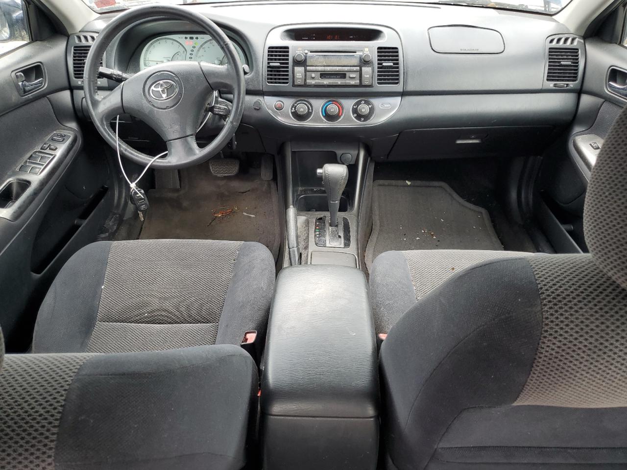 4T1BF32K33U049905 2003 Toyota Camry Le