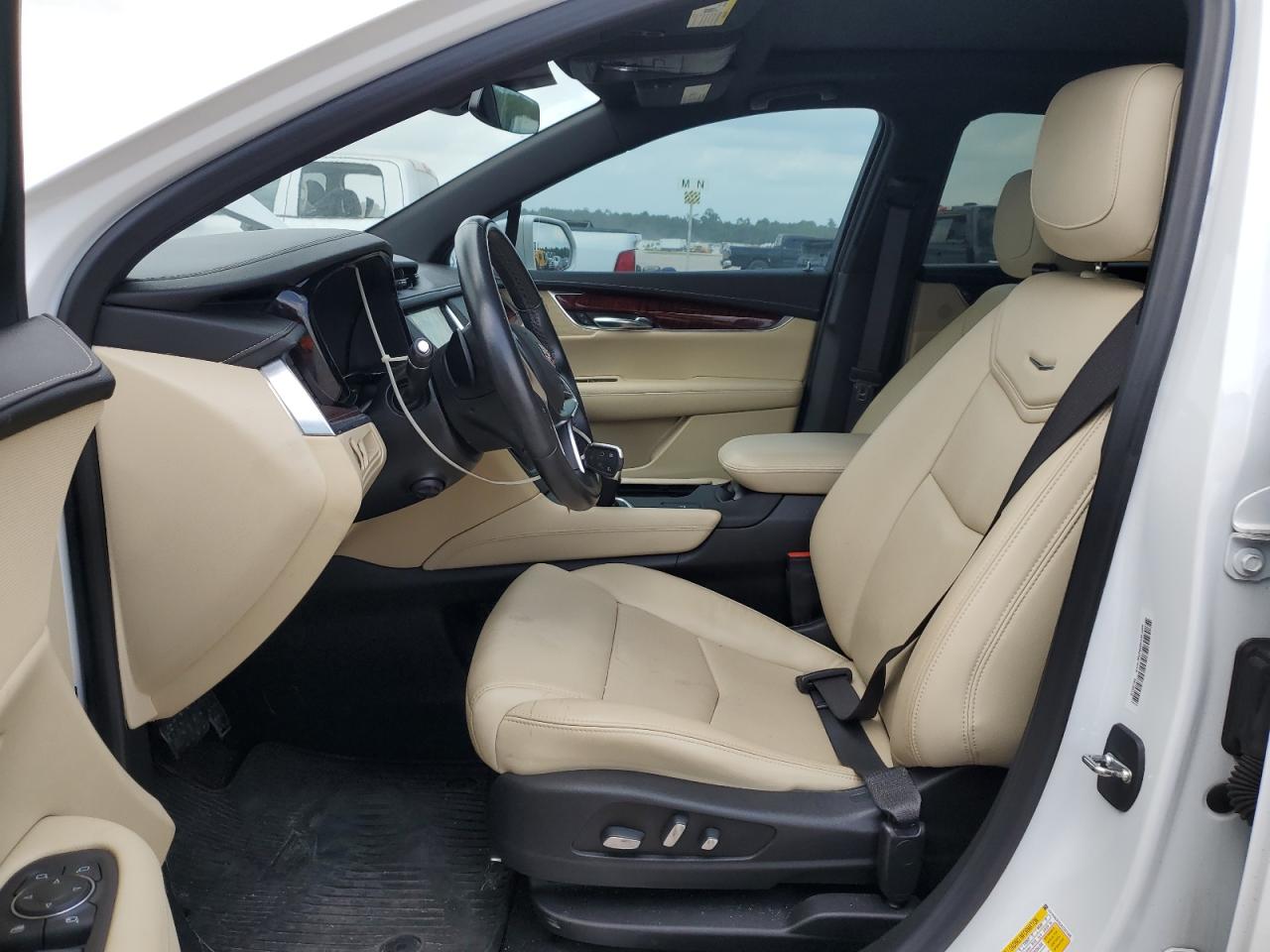 1GYKNCRS1KZ217405 2019 Cadillac Xt5 Luxury