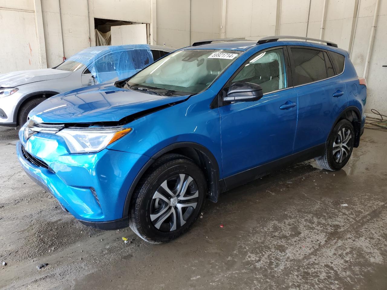 2017 Toyota Rav4 Le vin: 2T3BFREV7HW607309