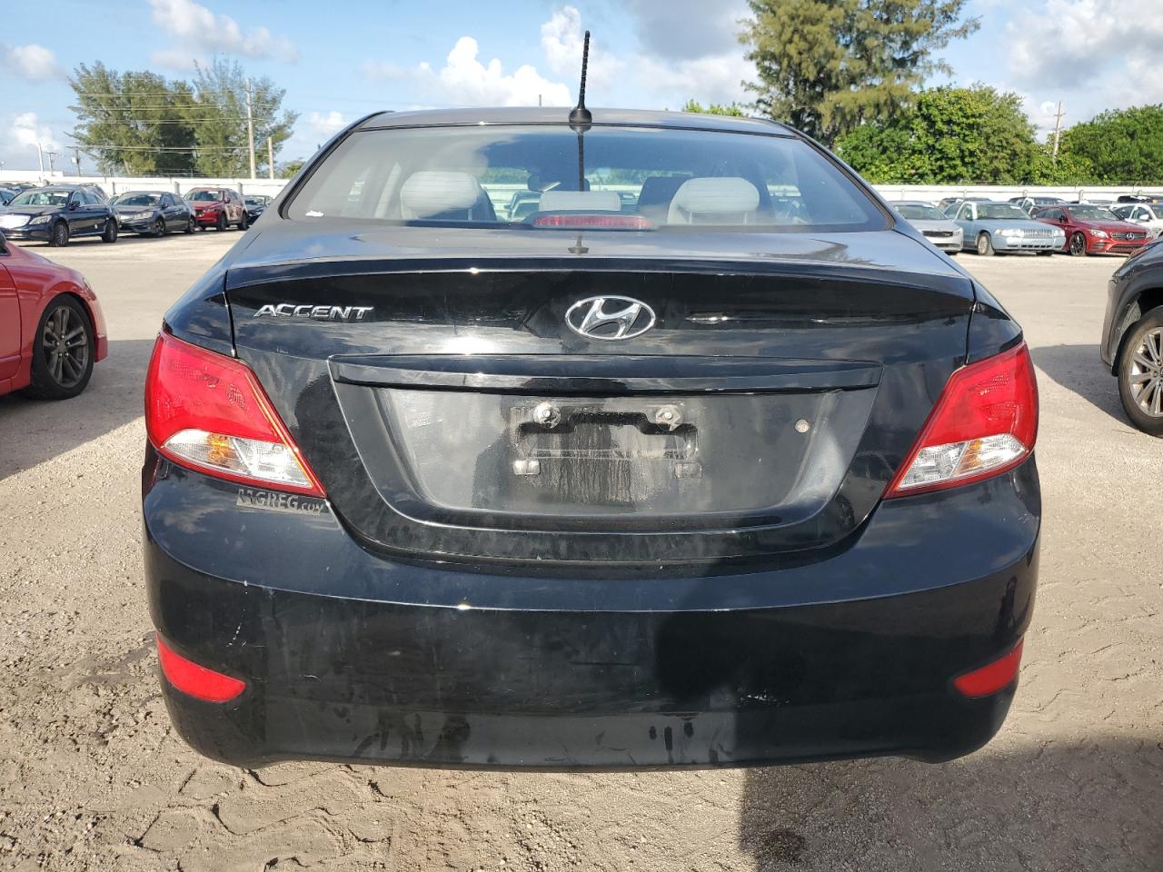 KMHCT4AE5GU052065 2016 Hyundai Accent Se