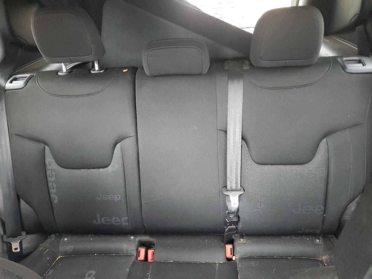 ZACCJBBB9HPE71056 2017 Jeep Renegade Latitude