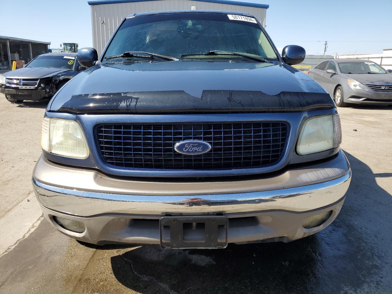 1FMRU17L72LA99754 2002 Ford Expedition Eddie Bauer