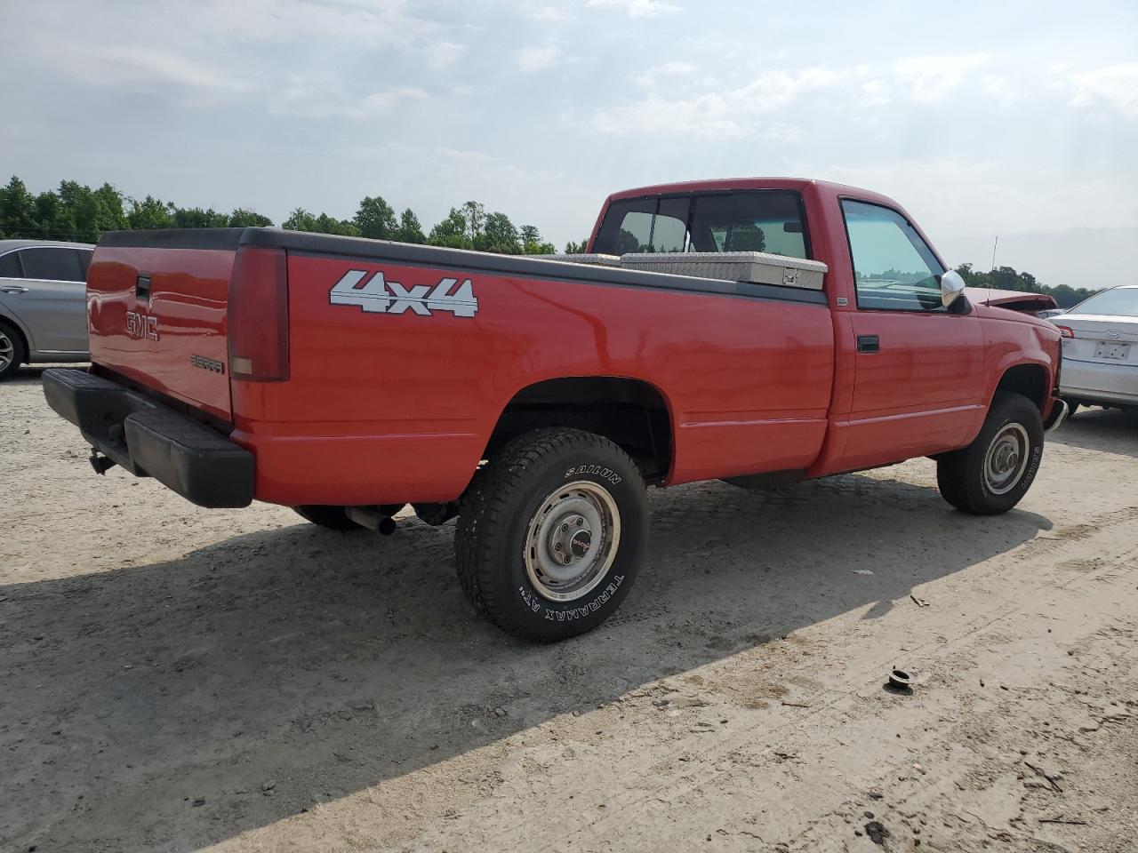 Lot #3315684718 1988 GMC GMT-400 K2