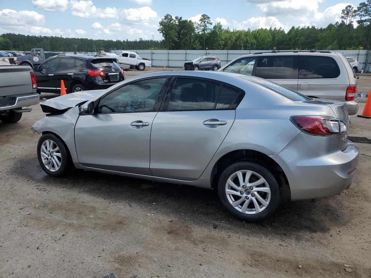 Lot #2891176261 2013 MAZDA 3 I