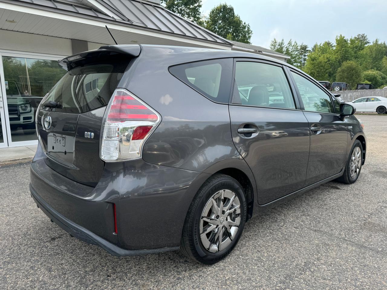 2015 Toyota Prius V vin: JTDZN3EU3FJ023247